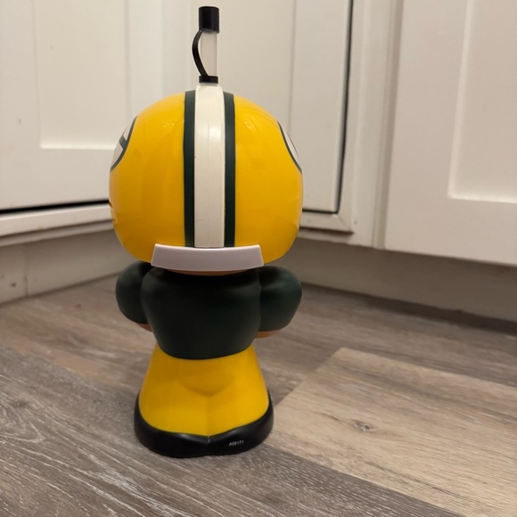 TM NFL Green Bay Packers Big Sip 3D H2O Quarterback Bottle 16 oz 5"x10" - Picture 3 of 7